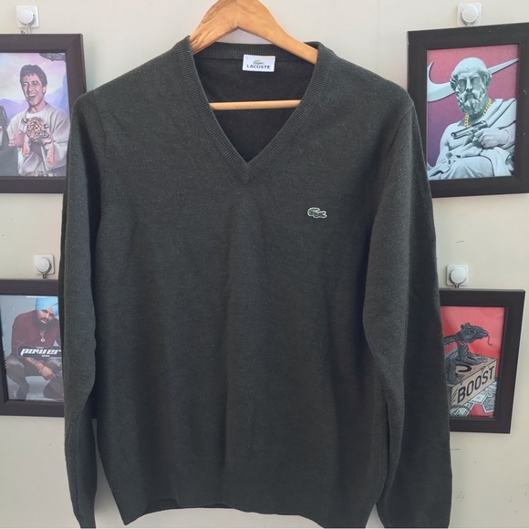 Lacoste sweater (S-M) - Picture 4 of 7